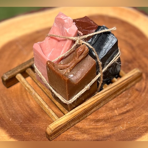 Artisan soap - Face Skincare Sample Set with soap dish tray. - Picture 3 of 3